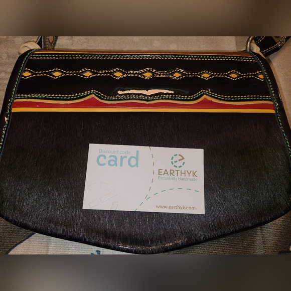 Earthyk Animal Hide Patent Leather Shoulder Bag - Picture 10 of 11